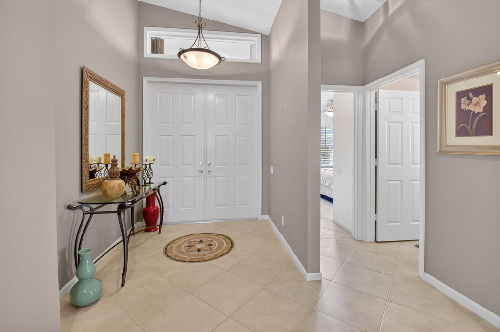 5256 Glenville Drive - Photo 5