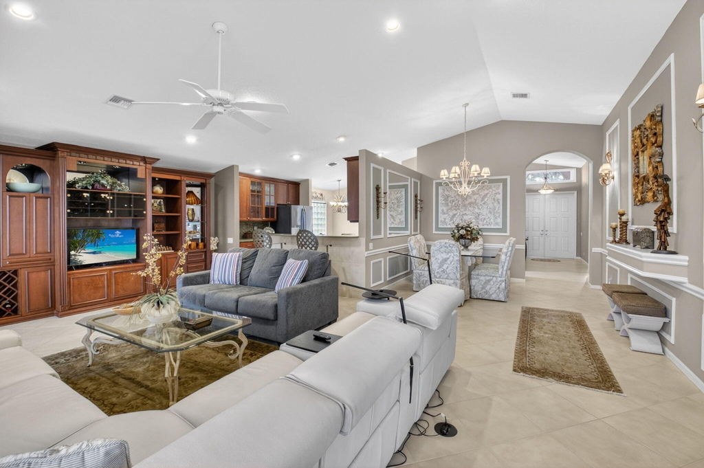 5256 Glenville Drive - Photo 13