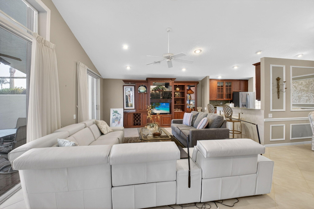 5256 Glenville Drive - Photo 12