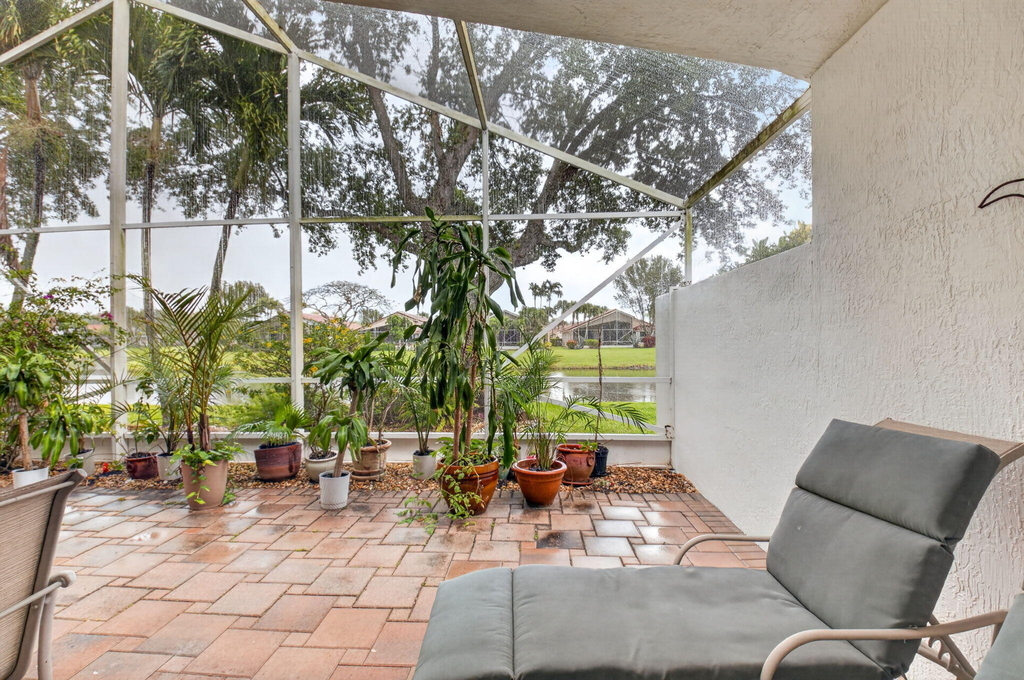 5256 Glenville Drive - Photo 11