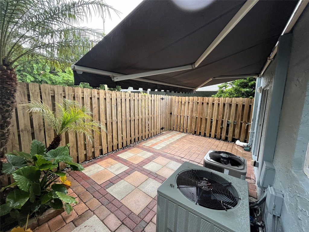 1460 Ne 18th Street - Photo 18