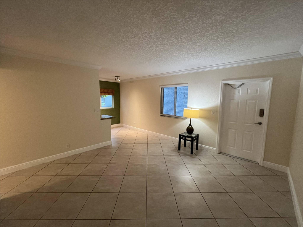 1460 Ne 18th Street - Photo 11