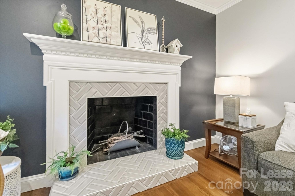 4231 Firethorne Road - Photo 5