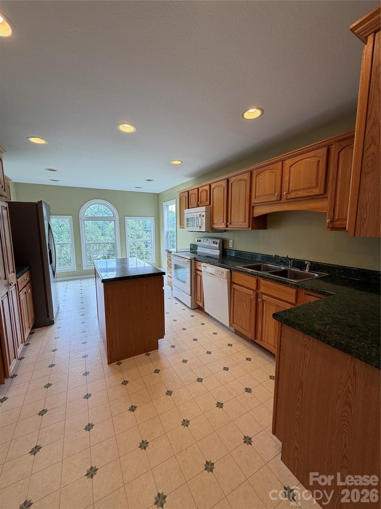 113 Lakeside Drive - Photo 16