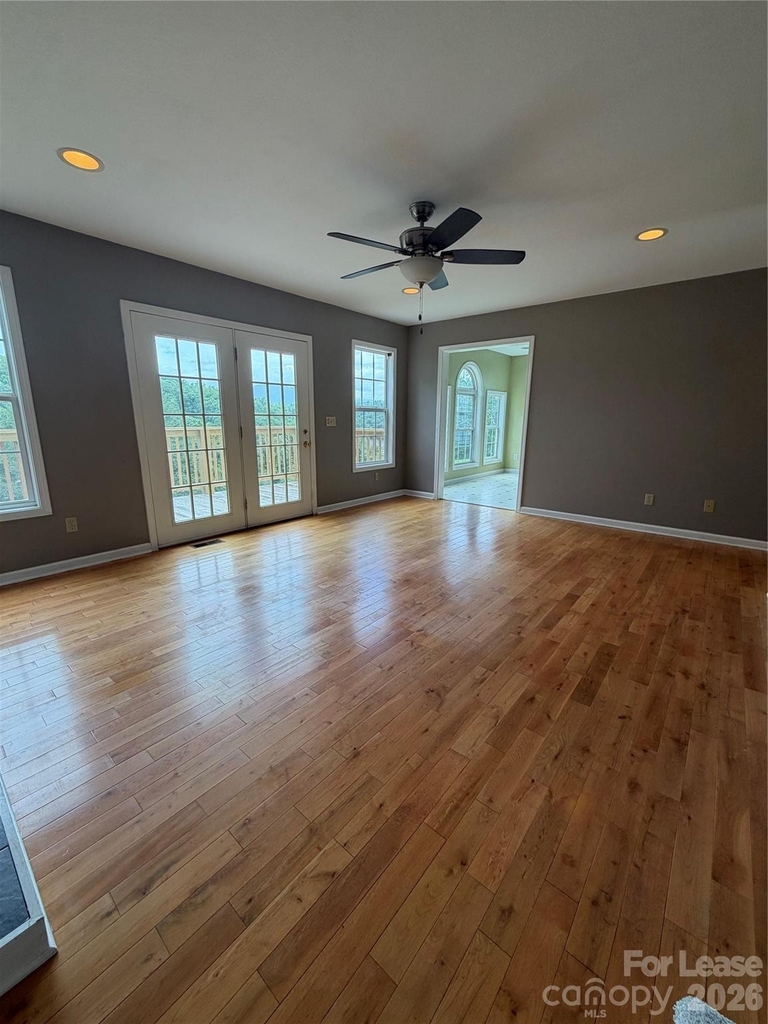113 Lakeside Drive - Photo 10