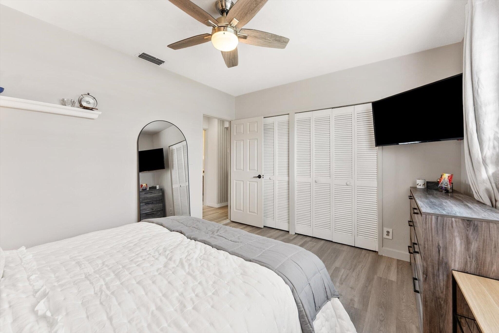 350 Forest Hill Boulevard - Photo 21