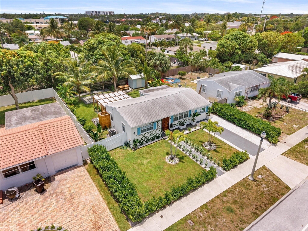350 Forest Hill Boulevard - Photo 11