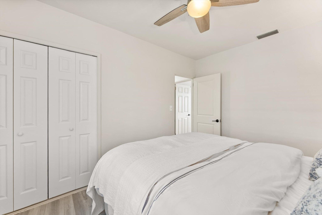 350 Forest Hill Boulevard - Photo 9