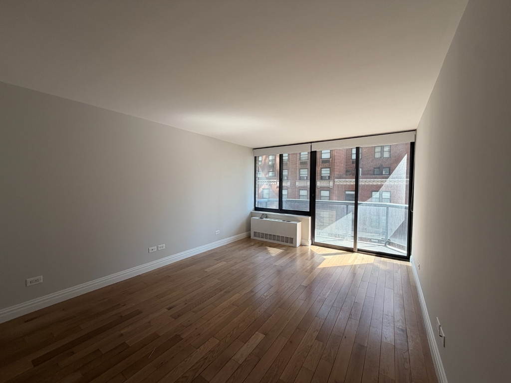 West 48th Street - Photo 0