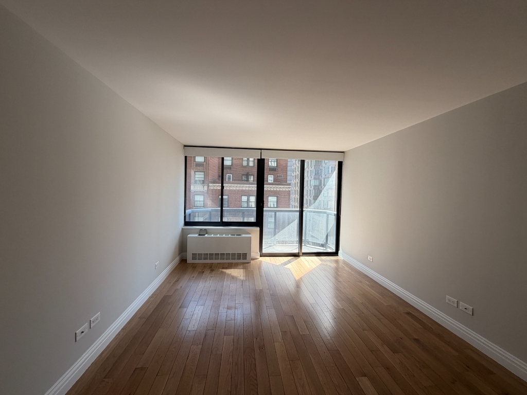 West 48th Street - Photo 1