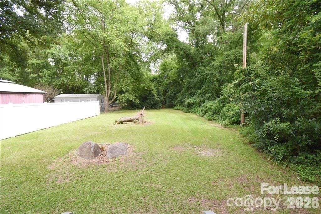 1077 Henderson Street - Photo 25