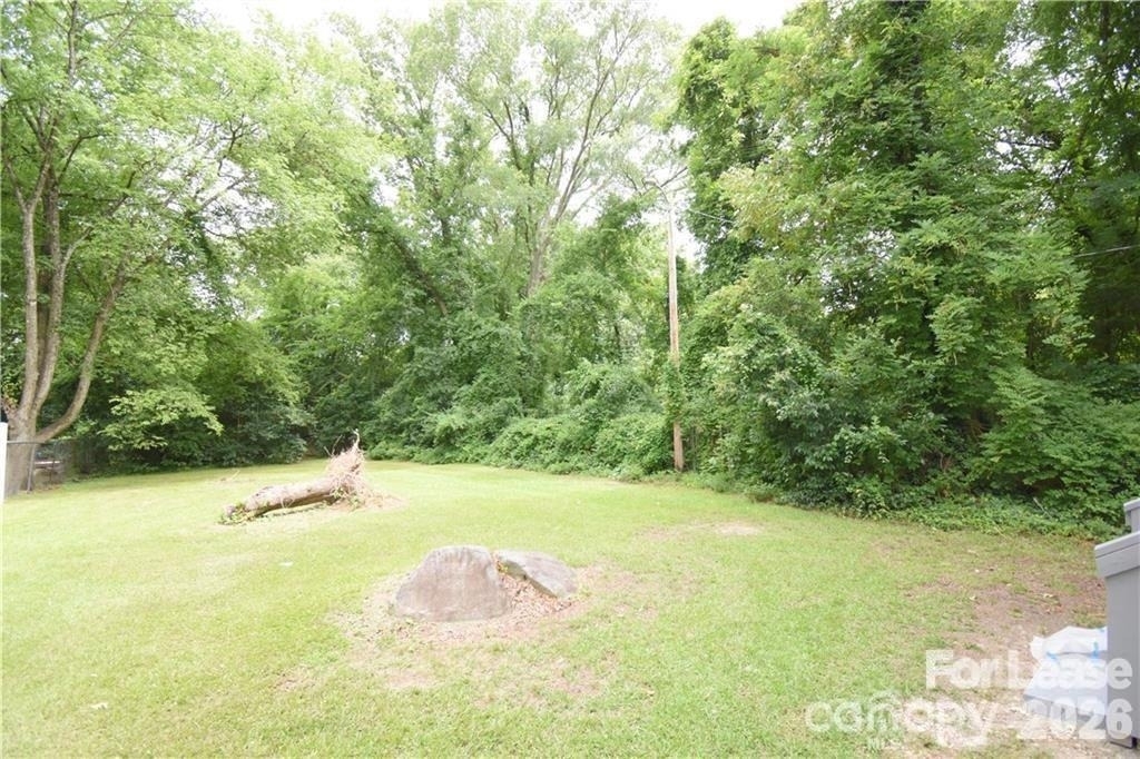 1077 Henderson Street - Photo 26