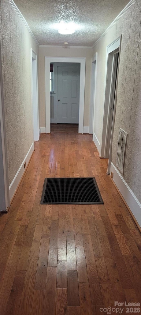 212 E Bell Street - Photo 4