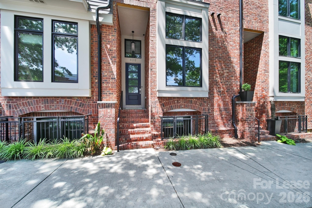 428 E 33rd Street - Photo 35