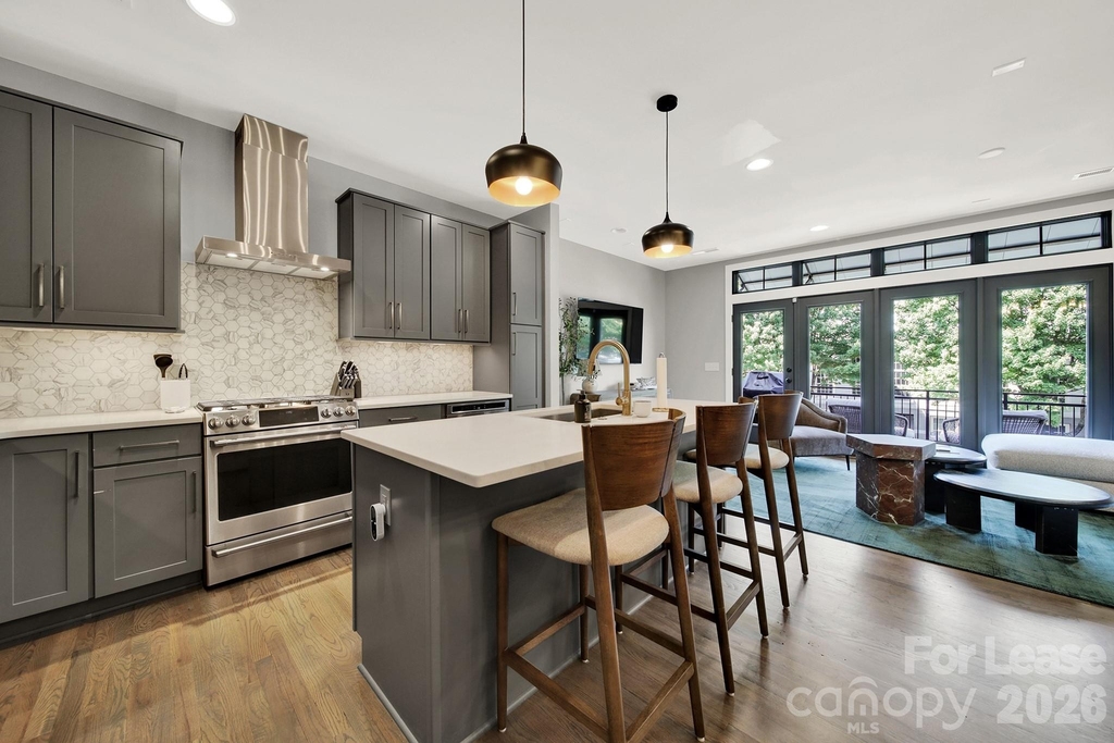 428 E 33rd Street - Photo 11
