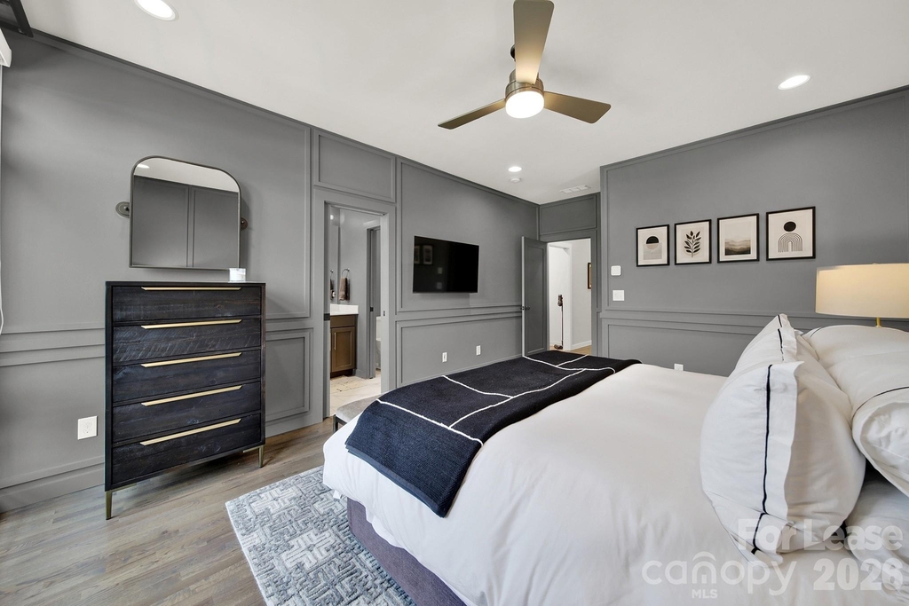 428 E 33rd Street - Photo 21