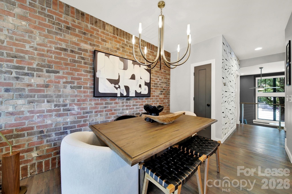 428 E 33rd Street - Photo 10