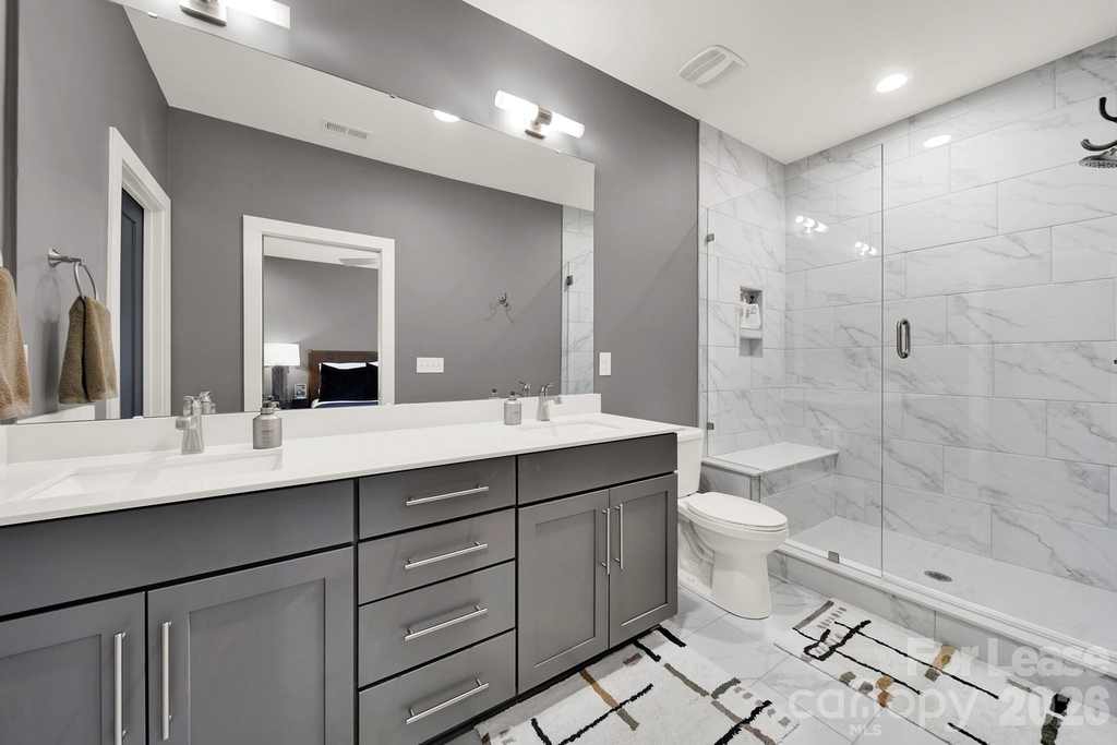428 E 33rd Street - Photo 28