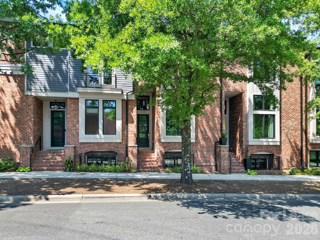428 E 33rd Street - Photo 34