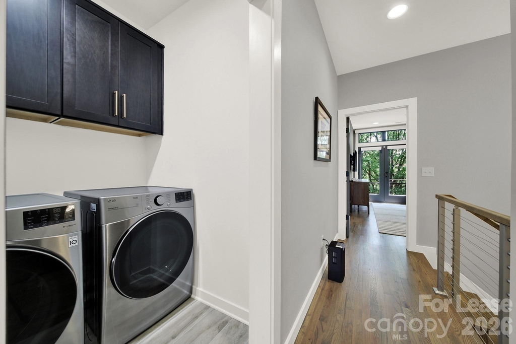 428 E 33rd Street - Photo 19
