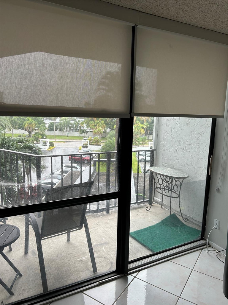800 Parkview Drive - Photo 6