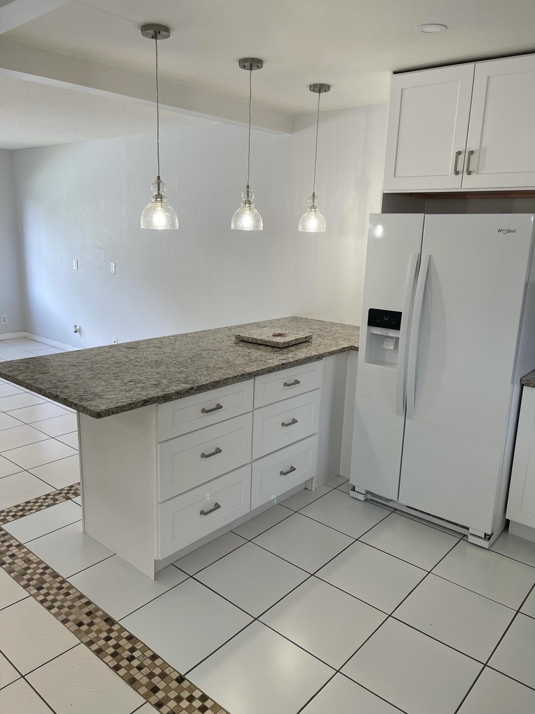 440 Se 2nd Avenue - Photo 2