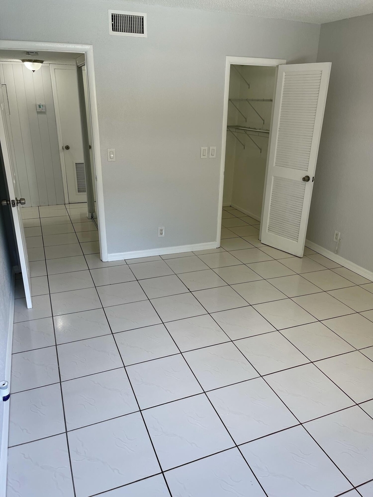 440 Se 2nd Avenue - Photo 16