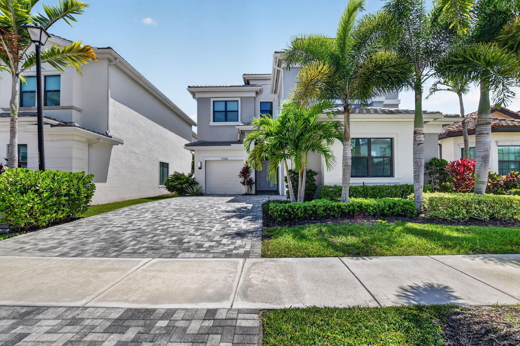 17358 Santaluce Manor - Photo 1
