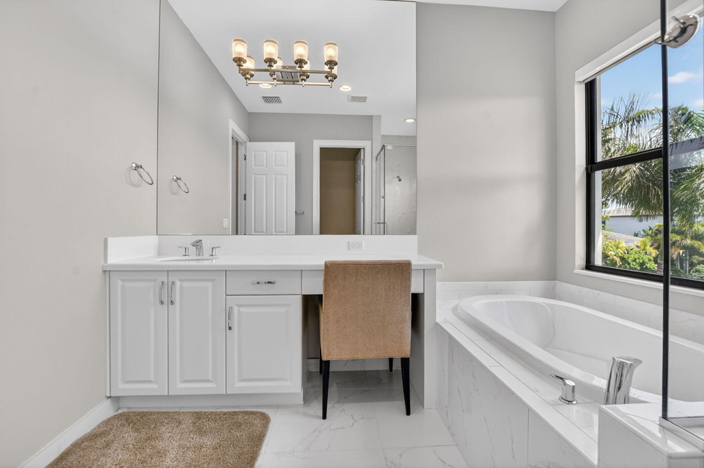 17358 Santaluce Manor - Photo 40