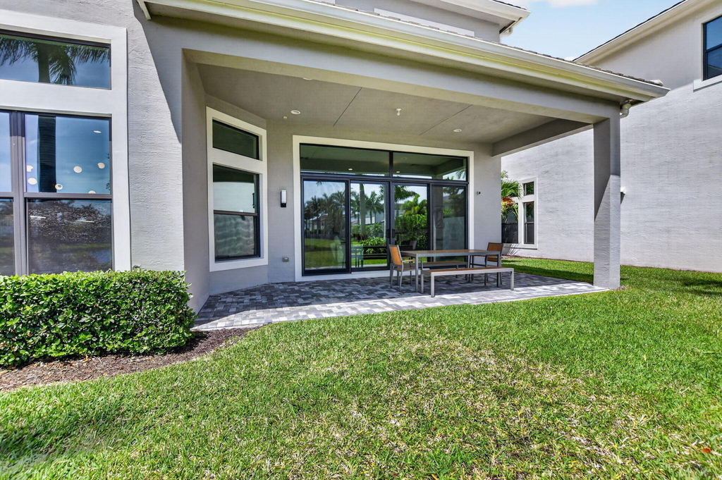 17358 Santaluce Manor - Photo 22