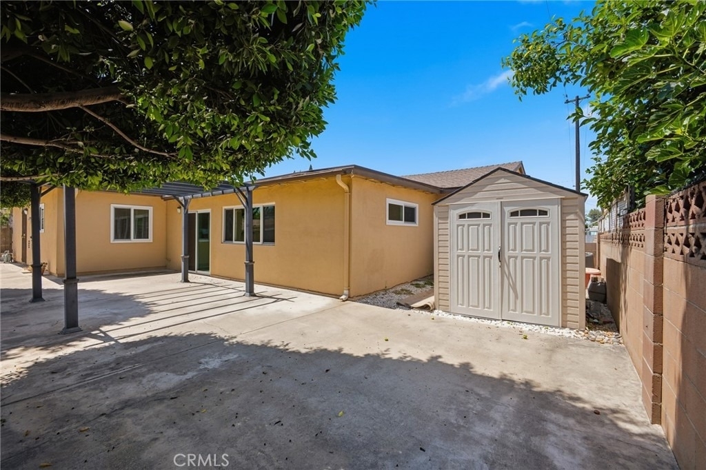1225 W Glenmere - Photo 31