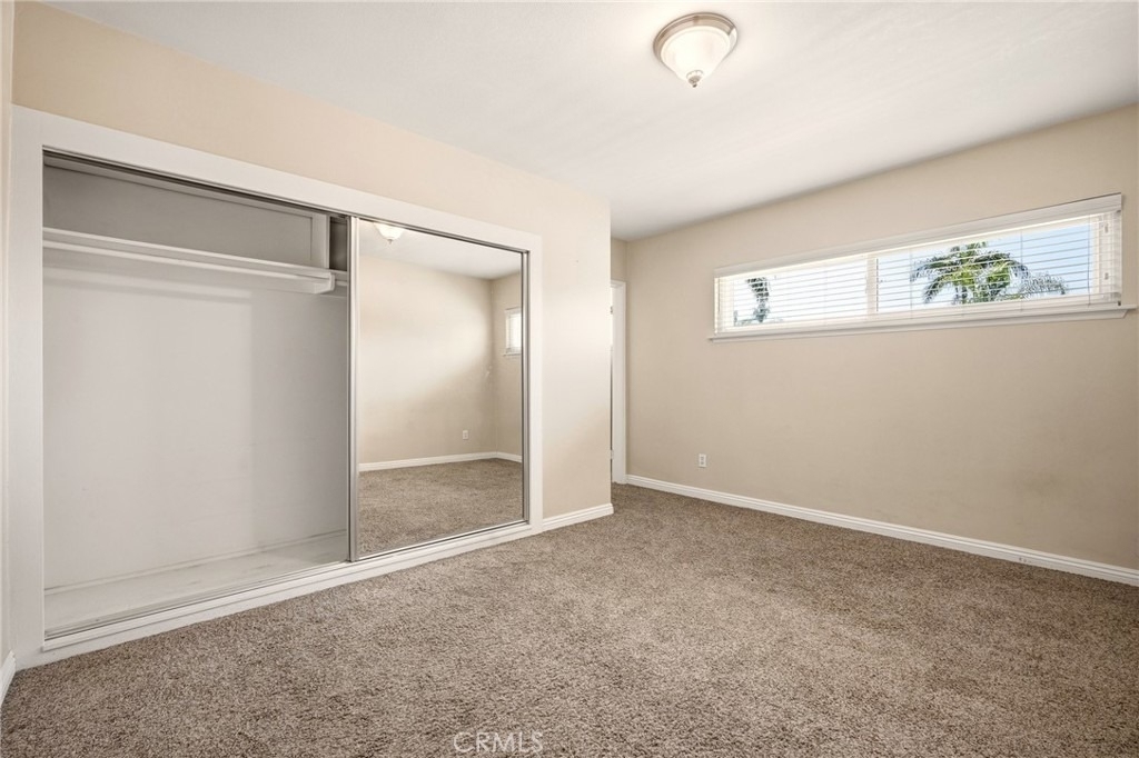 1225 W Glenmere - Photo 3