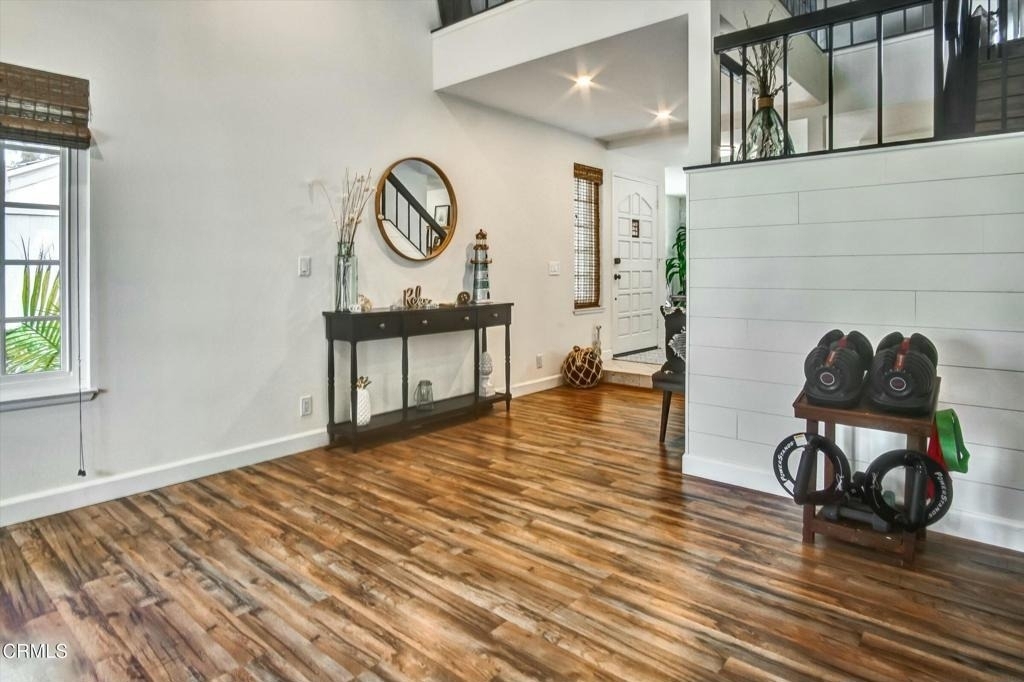 508 Village Road - Photo 4