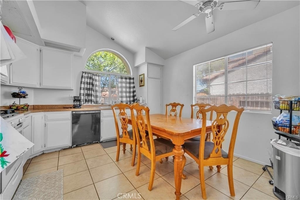 44920 Calston Avenue - Photo 4