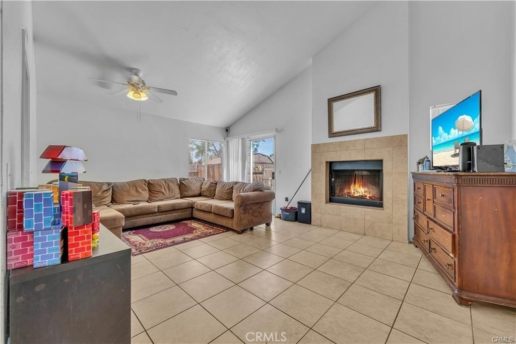 44920 Calston Avenue - Photo 1