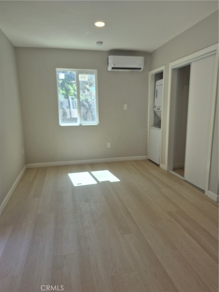 8913 Rathburn Avenue - Photo 6