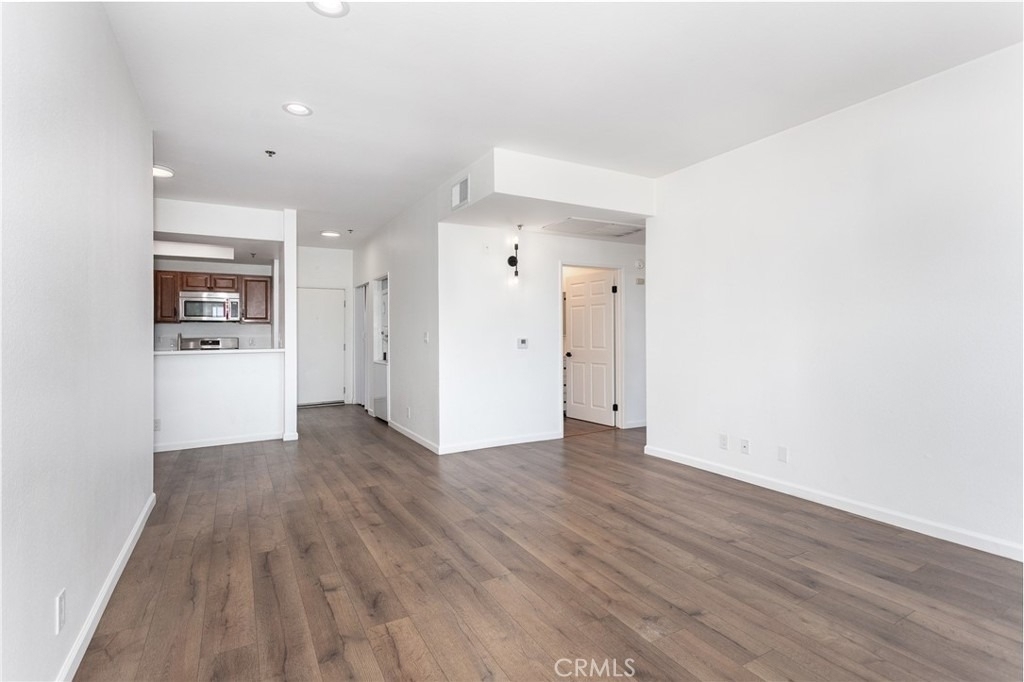 19350 Sherman Way - Photo 9