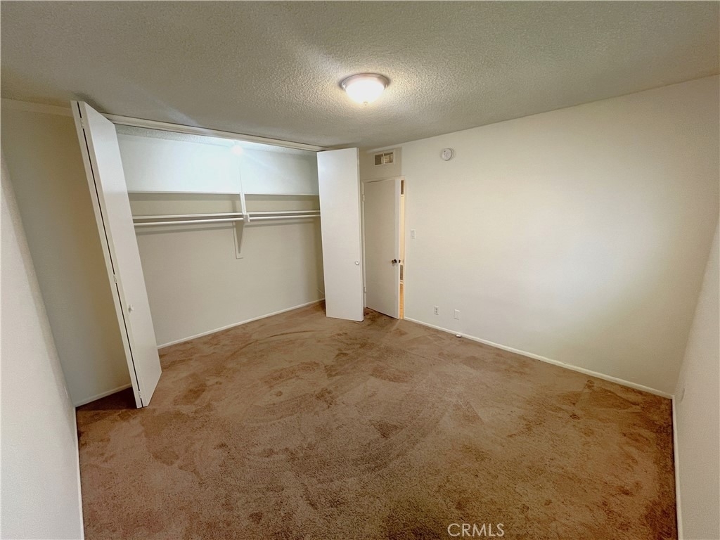 1933 Pelham Avenue - Photo 13