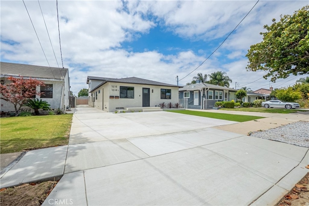 1614 W 214th - Photo 20