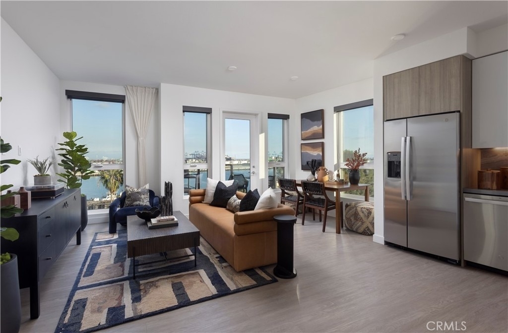 511 S Harbor - Photo 8