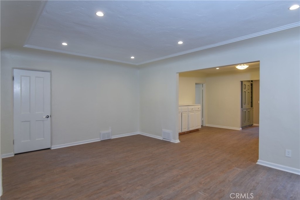 226 S Rexford Drive - Photo 5