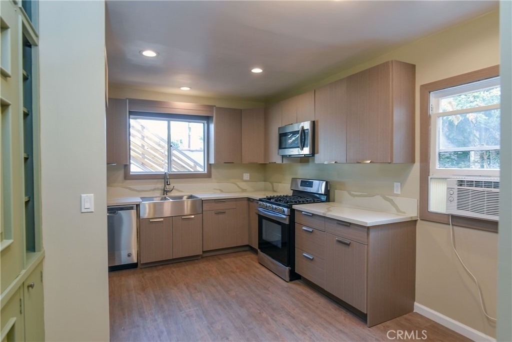 226 S Rexford Drive - Photo 11
