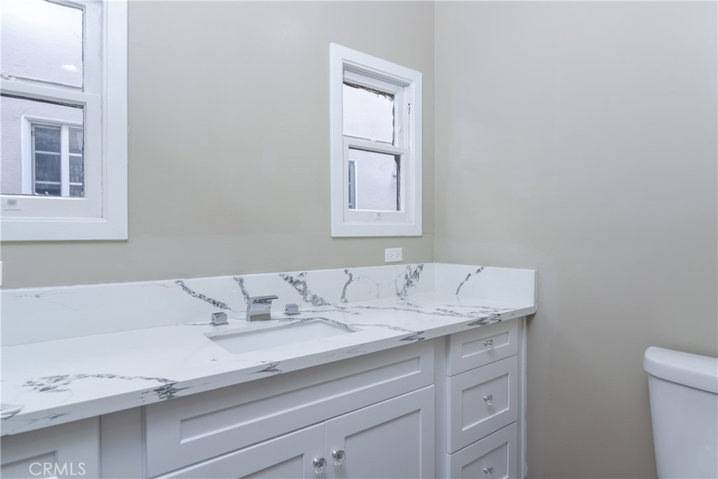 226 S Rexford Drive - Photo 24