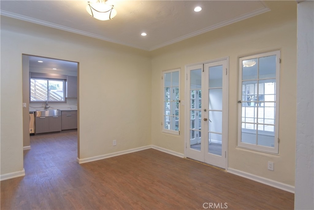 226 S Rexford Drive - Photo 6