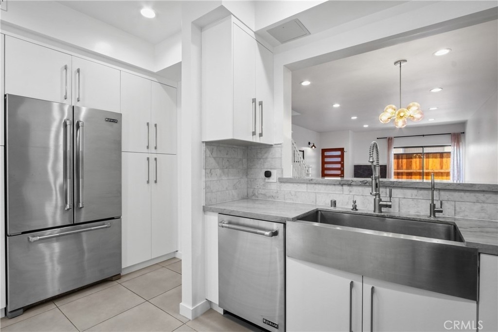 1133 24th Street - Photo 7