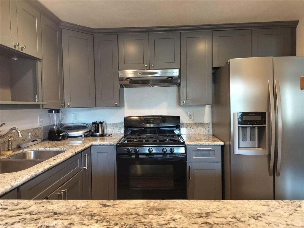 1301 Wheaton Way - Photo 4