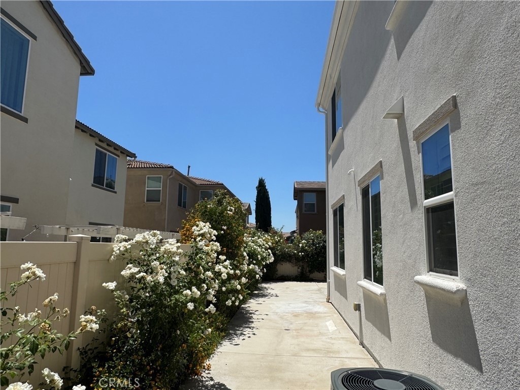 6955 Larochelle - Photo 34