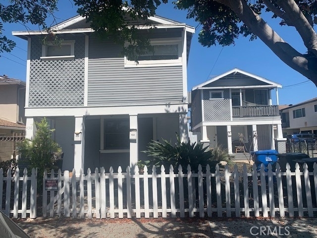 428 Almond Ave - Photo 0