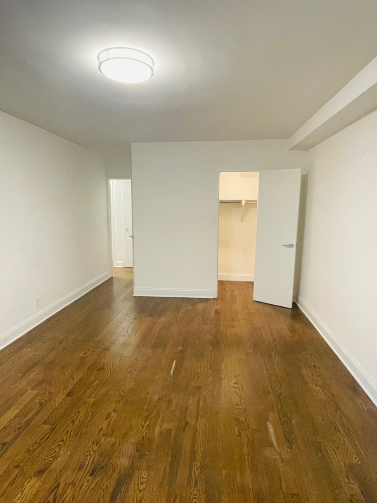 400 East 89th Street - Photo 10