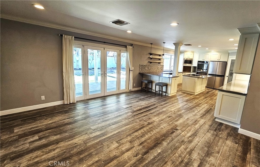 1124 W Woodcrest Avenue - Photo 11